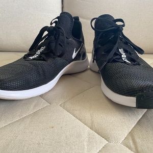 Nike Women's Free TR 8 AMP